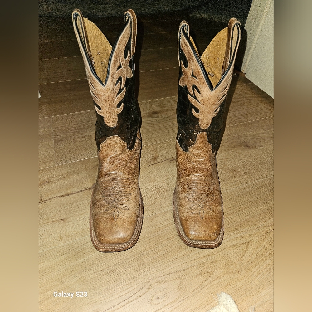 Womans  Brown Leather Western Boots